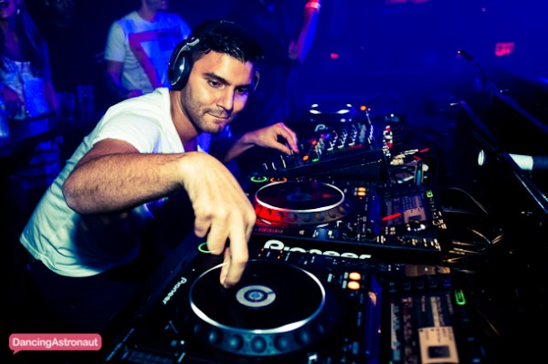 R3hab - A Night In (EDC Orlando 2012 Anthem)