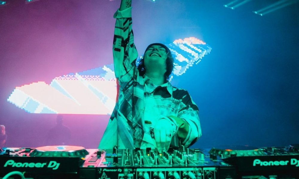 how old is dion timmer